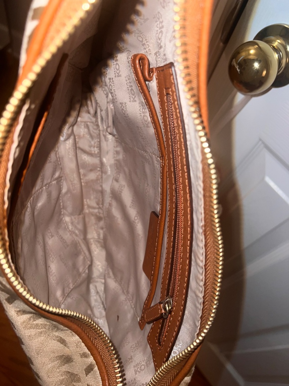 Michaels Hobo Purse with gold hardware - Picture 5 of 7